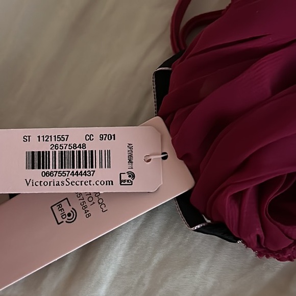 Victoria secret lingerie - Picture 3 of 3